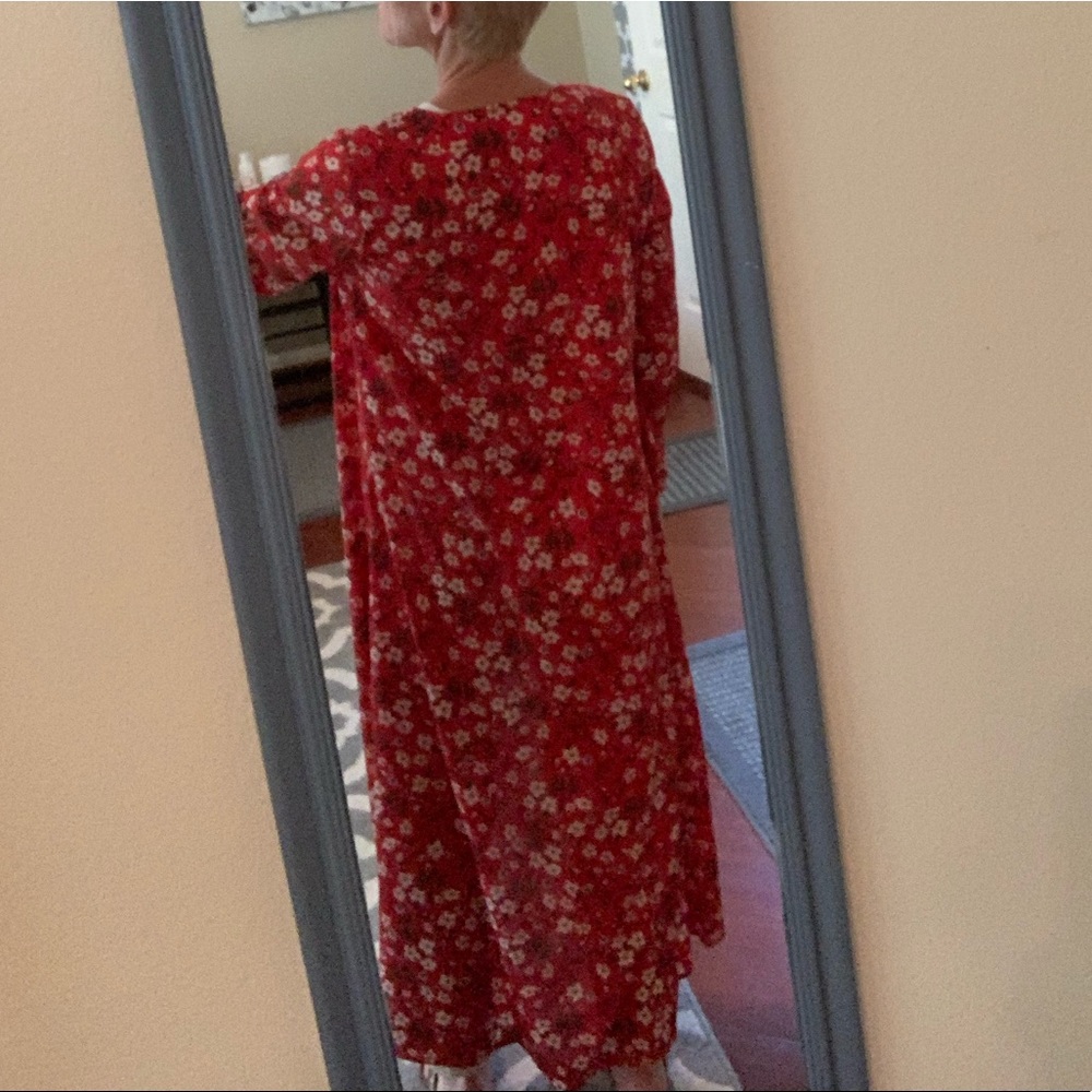 💜Vibrant Red Floral Long Kimono💜 - Picture 5 of 8